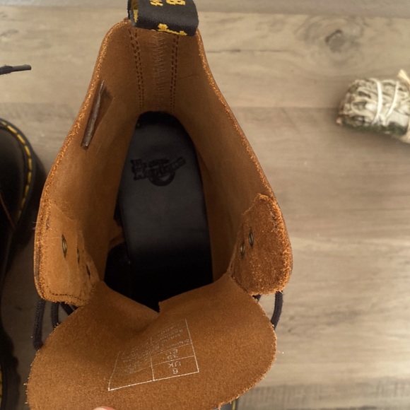 Dr. Martens Platform Boots - Picture 6 of 7